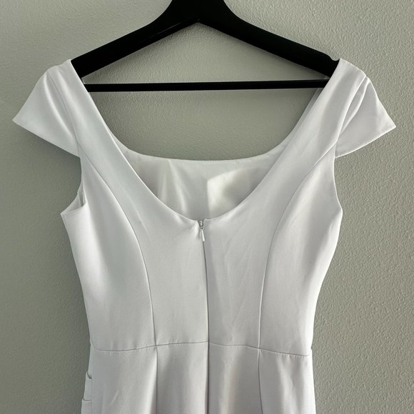 White Bridal Gown Size 0- Timeless and Elegant- Custom Made- Sheath Silhouette - Picture 3 of 9